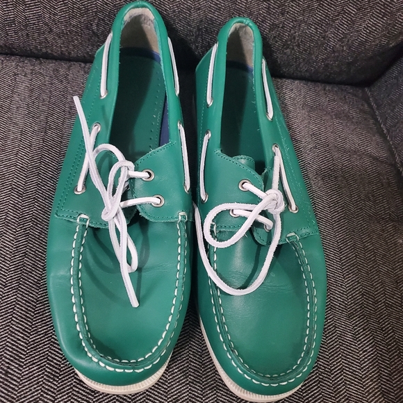 Green Eddie Bauer Boat Shoes - Picture 3 of 4